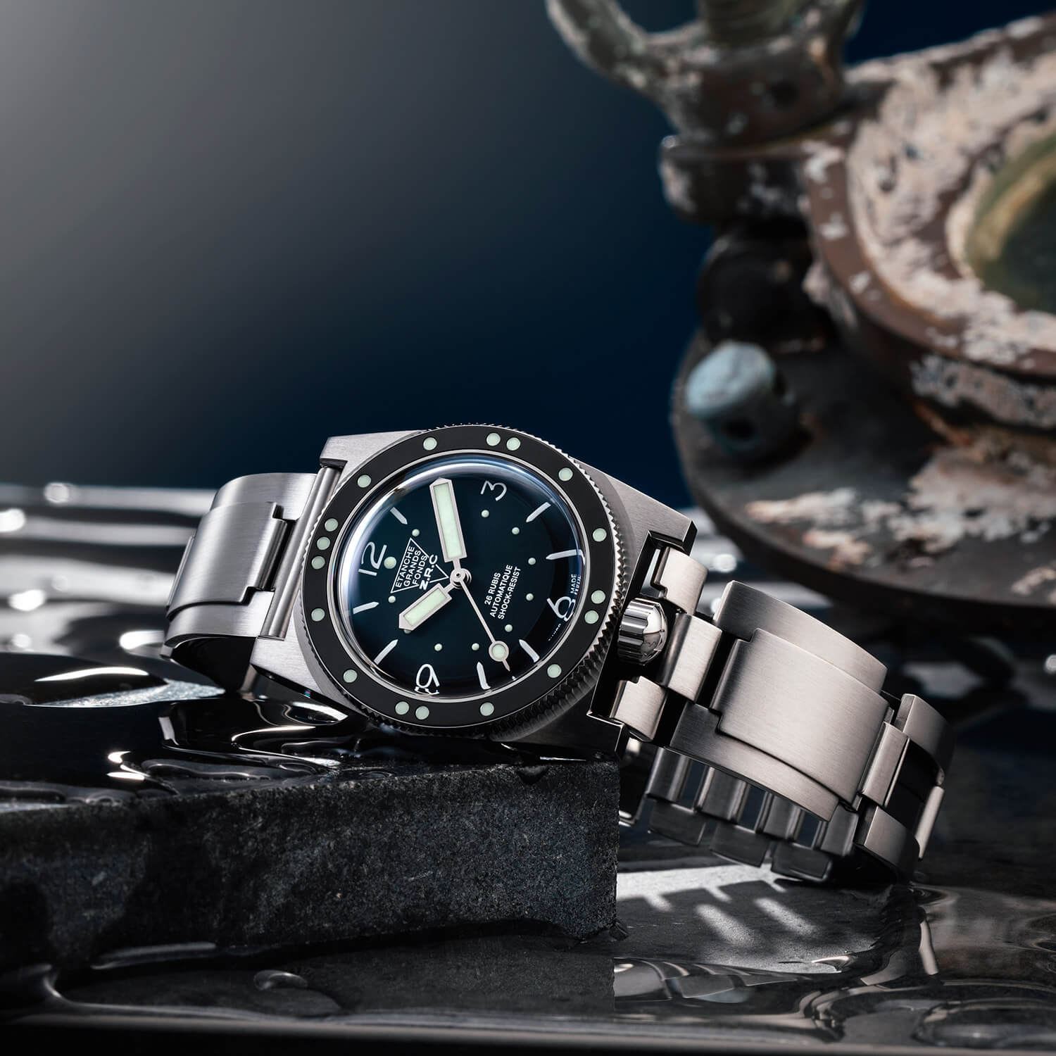 ZRC-GF3811121113-HERITAGE-S2-METAL-lifestyle-2 ZRC-GF3811121113-HERITAGE-S2-METAL-lifestyle-2